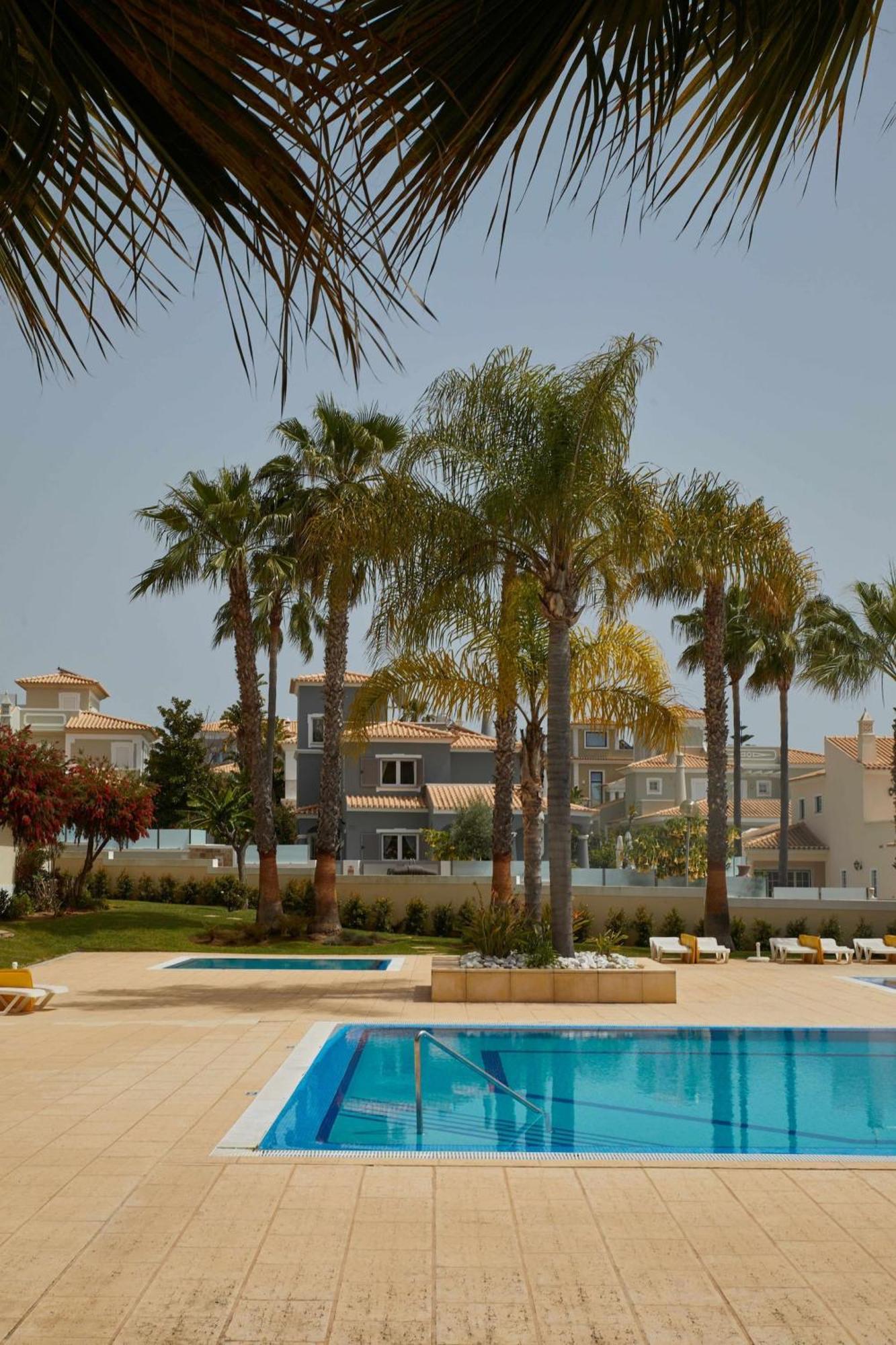 Appartamento Casa Terra With Pool & Free Wifi Albufeira Esterno foto