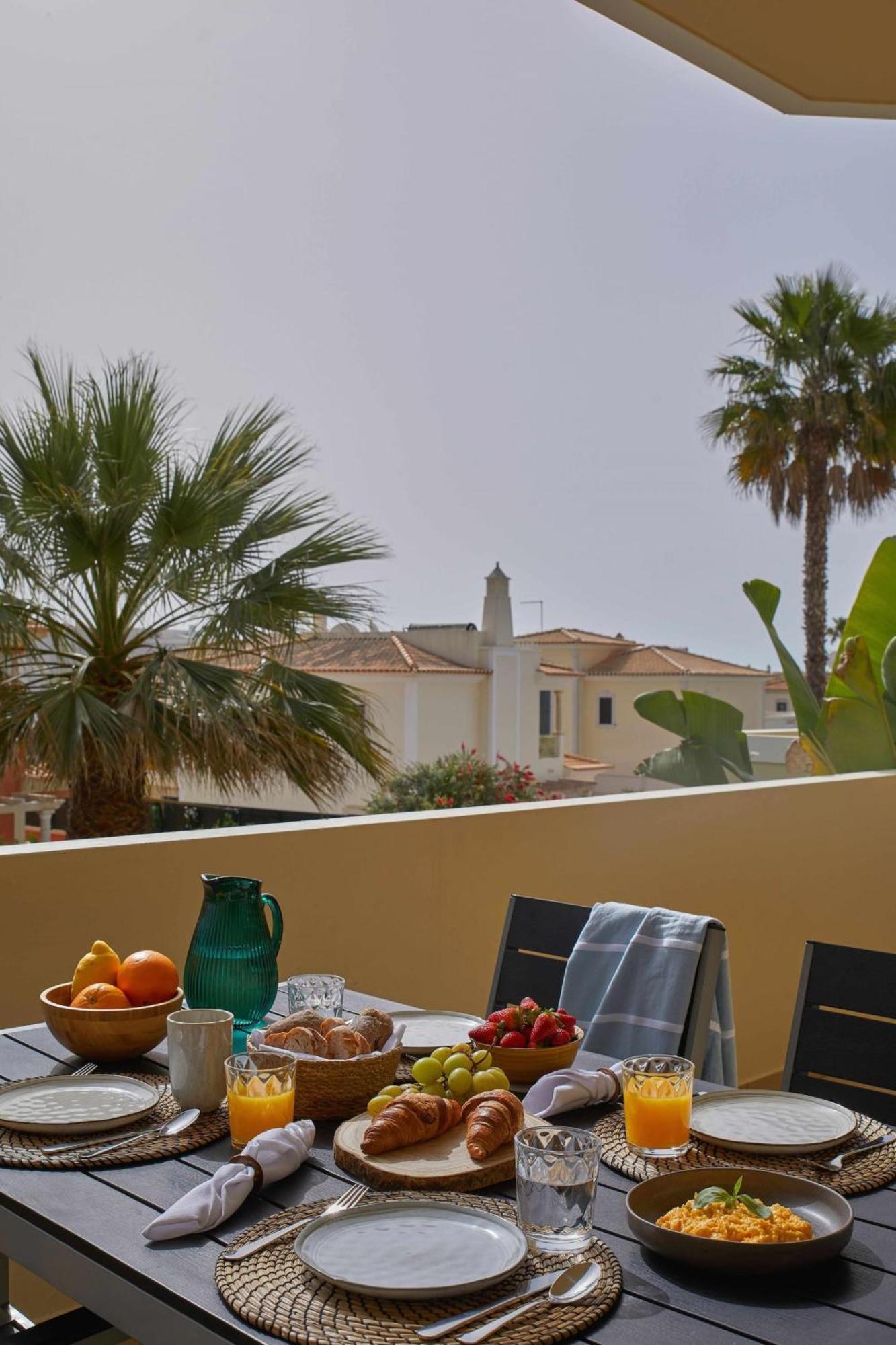 Appartamento Casa Terra With Pool & Free Wifi Albufeira Esterno foto